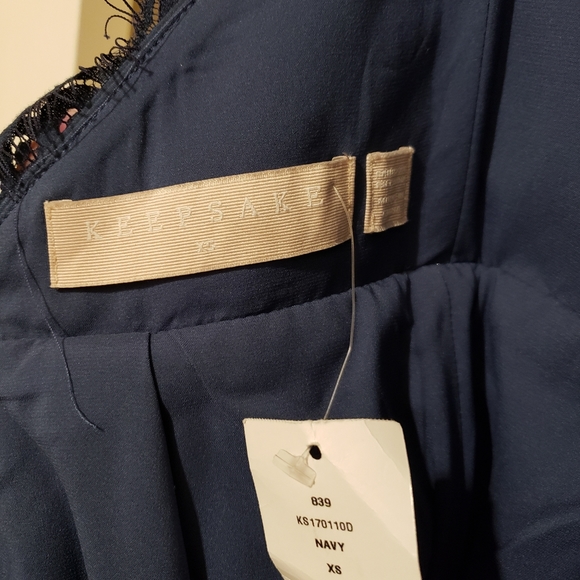 KEEPSAKE Ladies Lace Halter Dress - Picture 6 of 8